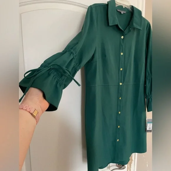 Elegant Green Midi Dress - Picture 6 of 7